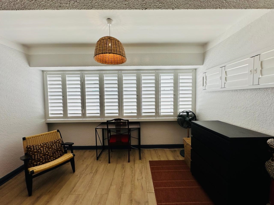 3 Bedroom Property for Sale in Sea Point Western Cape